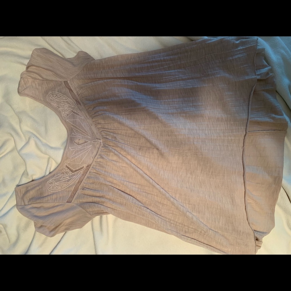 American Eagle Cream Top